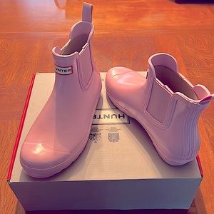 Hunter Women’s Original Chelsea Gloss Boot - Color Foxglove - Size 10